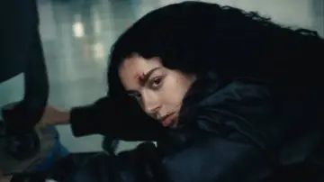Задник к фильму "Charli xcx: Brat Girl" #1624780