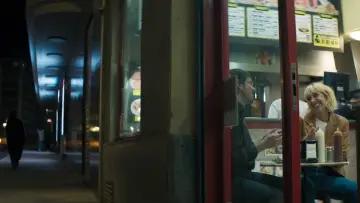 Casi todo bien постер