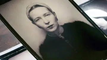 Задник к фильму "Le deuxième sexe : Sur les traces de Simone de Beauvoir" #1172344