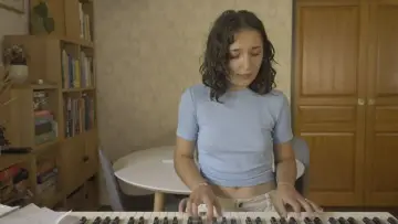 Задник к фильму "Aurore" #975124