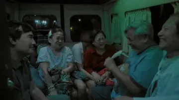 Задник к фильму "Everyone Knows Every Juan" #1140084