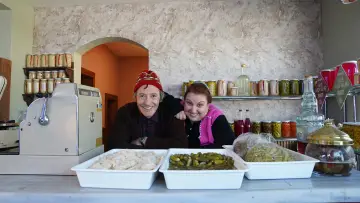 Задник к фильму "Adile Naşit" #831007