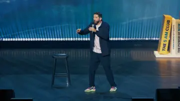 Задник к фильму "جون أشقر: عم جرّب" #845127