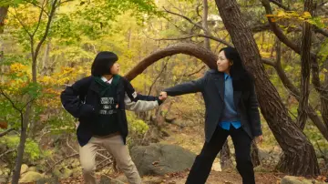 Задник к фильму "자매의 등산" #936849