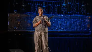 Задник к фильму "Leslie Jones: Life Part 2" #1571830