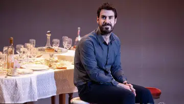 Задник к фильму "Le Discours" #1567993