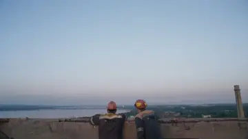 Задник к фильму "Останній Прометей Донбасу" #794192