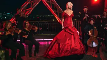 Задник к фильму "Christina Aguilera: Christmas in Paris" #1522860