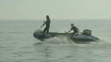 Задник к фильму "Beyond Borders with Bear Grylls: Bahrain" #1574978