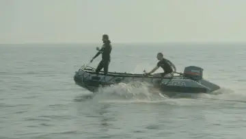 Задник к фильму "Beyond Borders with Bear Grylls: Bahrain" #1574980