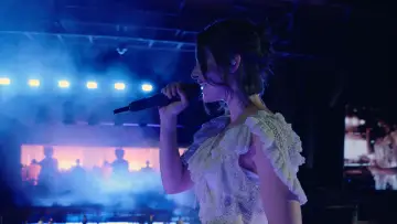 Задник к фильму "Apple Music Live: Gracie Abrams" #923894