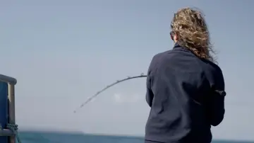 Задник к фильму "She Fishes" #971422