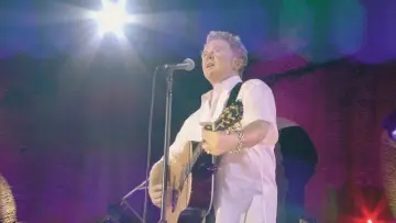 Задник к фильму "Simply Red - Home: Live in Sicily" #1364964