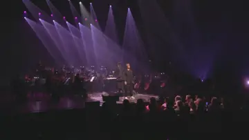 Задник к фильму "Marc Lavoine, le concert pop-symphonique à la Seine Musicale" #1527325