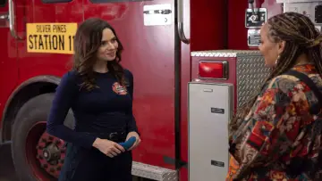Задник к фильму "A Firefighter