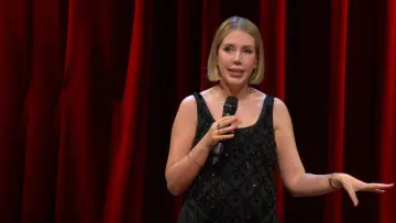 Задник к фильму "Katherine Ryan: First Born Daughter" #1527857