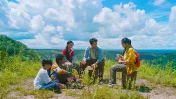 Задник к фильму "MAJU (Jejak Pahit si Kembang Gula)" #933469