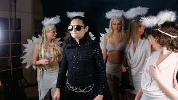 Задник к фильму "Corey Feldman vs. the World" #690793