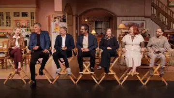 Задник к фильму "Everybody Loves Raymond: 30th Anniversary Reunion" #1569598