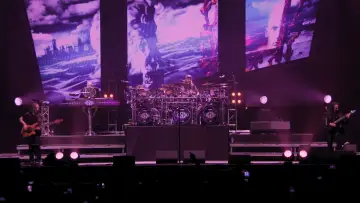 Задник к фильму "Dream Theater - Quarantième: Live à Paris" #632191