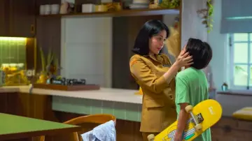 Задник к фильму "Yang Lain Boleh Hilang Asal Kau Jangan" #818598