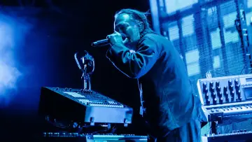 Задник к фильму "Thom Yorke Live at Sydney Opera House" #801916