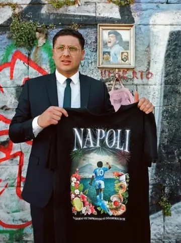 Постер к фильму "Napoli" #922477