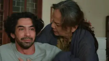 Задник к фильму "Semua Akan Baik-Baik Saja" #818136
