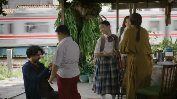 Задник к фильму "Semua Akan Baik-Baik Saja" #818158