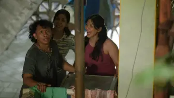 Задник к фильму "Semua Akan Baik-Baik Saja" #818197