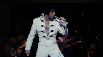 Задник к фильму "Elvis: A Life in Music" #542145