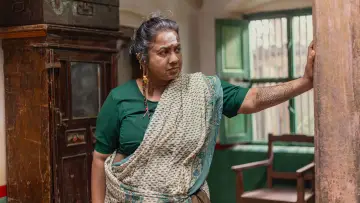 Задник к фильму "தாய் கிழவி" #536750