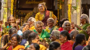 Задник к фильму "தாய் கிழவி" #536756
