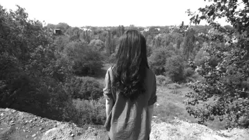 Задник к фильму "جاعادا تۇردىڭ سەن" #563803