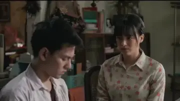 Задник к фильму "Ayah, Ini Arahnya Ke Mana, Ya?" #775677