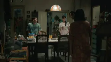 Задник к фильму "Ayah, Ini Arahnya Ke Mana, Ya?" #796691