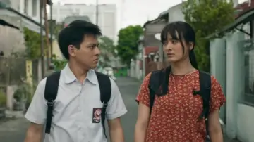 Задник к фильму "Ayah, Ini Arahnya Ke Mana, Ya?" #796711