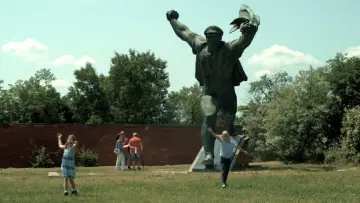 Задник к фильму "Statues Also Die?" #544462