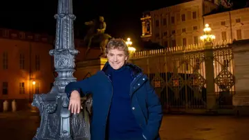 Задник к фильму "Stanotte a Torino" #1528699