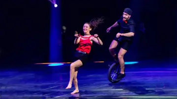 Задник к фильму "44e Festival mondial du Cirque de Demain" #1767057