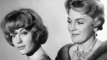 Задник к фильму "Romy und Magda Schneider: Mutter - Tochter - Rivalinnen?" #1633889