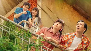 Задник к фильму "Nhà Ba Tôi Một Phòng" #848250