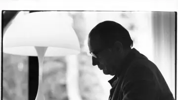 Задник к фильму "François Mitterrand, une autre vie possible" #543065