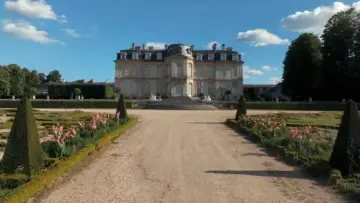 Задник к фильму "Les trésors des favorites des rois de France" #1139829
