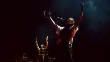 Задник к фильму "Twenty One Pilots: More Than We Ever Imagined" #767546