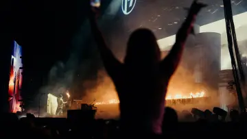 Задник к фильму "Twenty One Pilots: More Than We Ever Imagined" #767547