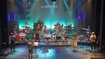 Задник к фильму "Orquestra à Base de Sopro Convida Grupo Fato" #574036