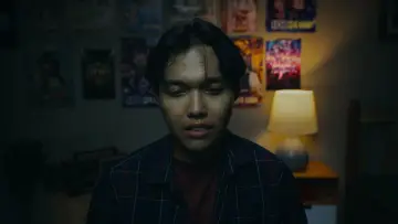 Задник к фильму "Berharap Dikenal Di Duniamu Yang Ramai" #559525