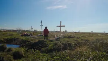 Задник к фильму "Η ύβρις της ανθρωπότητας" #543632