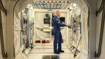 Задник к фильму "Artemis II - Zurück zum Mond" #802469